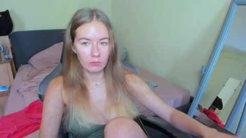 Emily online show from September 14, 2025, 9:19 am