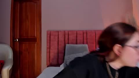 Snapshot of emilyywatson chatting on November 15, 2025, 12:30 am Emilyy Watson online show from November 15, 2025, 12:30 am