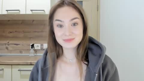 Nadya online show from February 4, 2025, 4:15 am