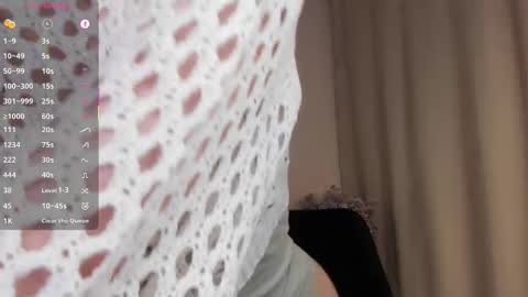 Nadya online show from September 14, 2025, 2:11 am