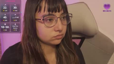 emma online show from November 7, 2025, 7:47 pm