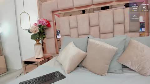 Snapshot of emma_carterr1 chatting on November 26, 2025, 5:47 pm pau online show from November 26, 2025, 5:47 pm