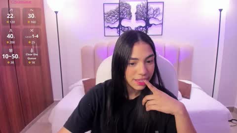  Emma online show from November 7, 2025, 11:21 am