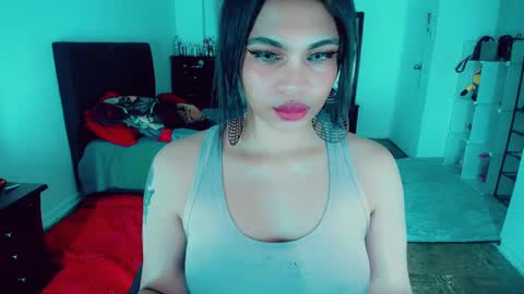 Snapshot of emma_diva chatting on December 23, 2024, 11:28 pm emma online show from December 23, 2024, 11:28 pm