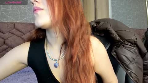 Snapshot of emma_ford1 chatting on January 14, 2025, 6:56 am Emma  online show from January 14, 2025, 6:56 am
