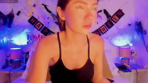 Snapshot of emma_jhoons chatting on October 14, 2025, 11:11 am emma_jhoons online show from October 14, 2025, 11:11 am