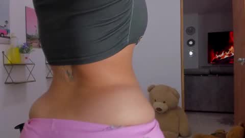 Snapshot of emma_lean chatting on November 24, 2025, 2:06 pm whises lits online show from November 24, 2025, 2:06 pm