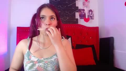 Sara online show from October 16, 2025, 2:40 pm