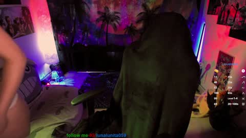 Snapshot of emma_luna059 chatting on January 17, 2025, 10:12 pm LUNA online show from January 17, 2025, 10:12 pm