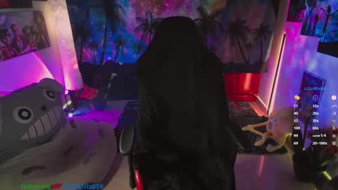 Snapshot of emma_luna059 chatting on February 11, 2025, 11:12 pm LUNA online show from February 11, 2025, 11:12 pm