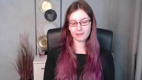 emma online show from December 3, 2024, 10:06 am