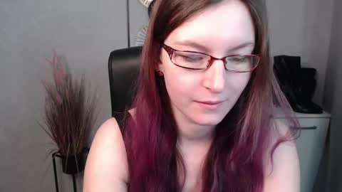 emma online show from February 26, 2025, 7:09 am