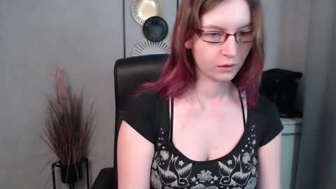 emma online show from March 3, 2025, 6:48 am