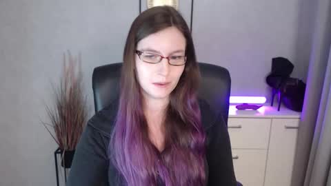 emma online show from November 21, 2025, 7:29 am