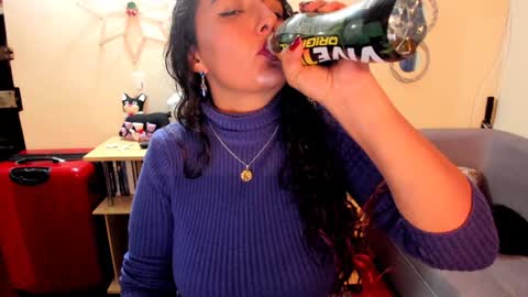 Snapshot of emma_luxy chatting on January 13, 2025, 4:50 am emma luxy online show from January 13, 2025, 4:50 am