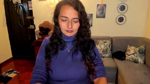 Snapshot of emma_luxy chatting on March 4, 2025, 1:12 am emma luxy online show from March 4, 2025, 1:12 am