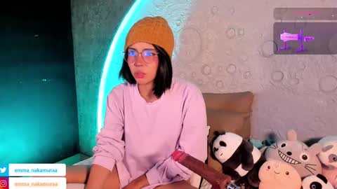 Snapshot of emma_nakamura chatting on March 10, 2025, 10:26 am online show from March 10, 2025, 10:26 am