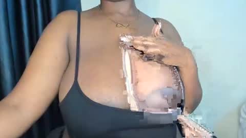 emma_remi online show from March 4, 2025, 8:27 pm