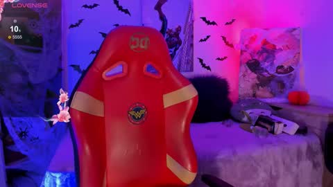 Snapshot of emma_soffia_ chatting on October 30, 2025, 5:13 pm EMMA online show from October 30, 2025, 5:13 pm