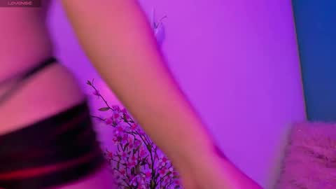 Snapshot of emma_soffia_ chatting on December 2, 2025, 11:45 pm EMMA online show from December 2, 2025, 11:45 pm