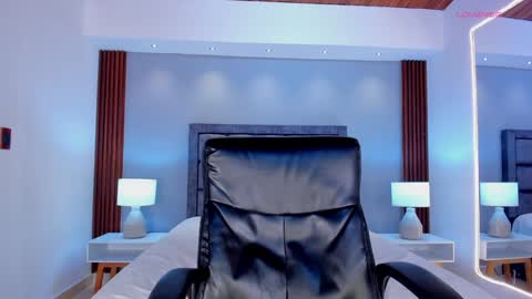 Snapshot of emmaa_robertts chatting on December 2, 2024, 5:37 pm Emma  Everyday From 0530 to 1430 Col Time online show from December 2, 2024, 5:37 pm