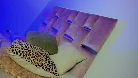 emmabrown10 online show from November 11, 2025, 5:07 am