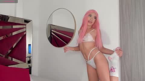 Emma  online show from October 16, 2025, 6:31 pm