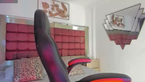 Emma  online show from November 23, 2025, 5:57 pm