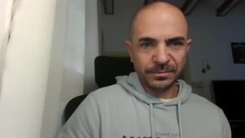 Ariel online show from December 3, 2024, 5:31 am