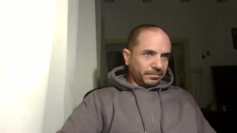 Ariel online show from February 9, 2025, 2:49 am