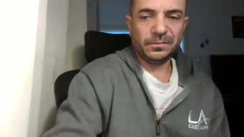 Ariel online show from February 26, 2025, 3:32 am