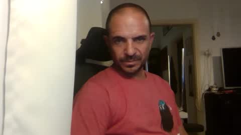 Ariel online show from October 4, 2025, 8:40 pm