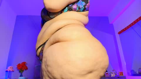 Snapshot of emmajohnss chatting on March 9, 2025, 7:45 am Emma online show from March 9, 2025, 7:45 am