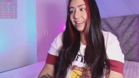 Snapshot of emmajohnss chatting on September 21, 2025, 3:52 am Emma online show from September 21, 2025, 3:52 am