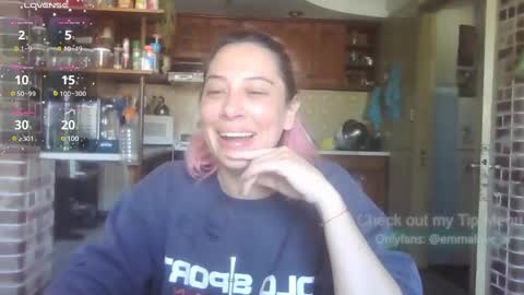 emmalove_ar online show from December 3, 2024, 6:28 pm