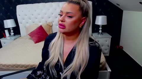 Emma Mavis online show from January 21, 2025, 6:54 am