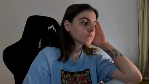 Snapshot of emmamon chatting on February 26, 2025, 7:38 pm Emma online show from February 26, 2025, 7:38 pm