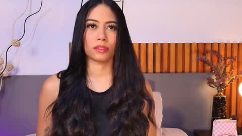 Snapshot of emmasaintt chatting on September 27, 2025, 12:26 am Emma Saint online show from September 27, 2025, 12:26 am