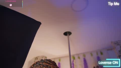 Snapshot of emmasanzoficial chatting on November 14, 2025, 11:31 am Sara online show from November 14, 2025, 11:31 am