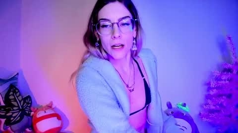 RH-NEGATIVE GREEN-EYED BAELIEN online show from December 28, 2024, 6:40 pm