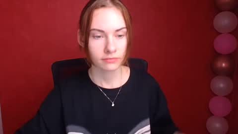 Snapshot of emmi_rossum chatting on February 19, 2025, 6:11 am Emmi online show from February 19, 2025, 6:11 am