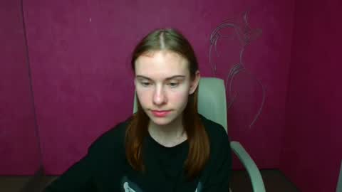 Snapshot of emmi_rossum chatting on March 10, 2025, 1:45 am Emmi online show from March 10, 2025, 1:45 am