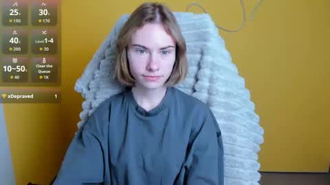 Snapshot of emmi_rossum chatting on December 2, 2025, 6:30 am Emmi online show from December 2, 2025, 6:30 am