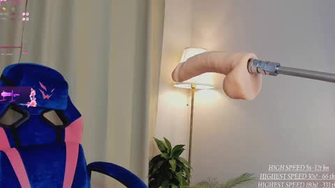 Snapshot of emmicanfly chatting on March 12, 2025, 3:35 am Emmi online show from March 12, 2025, 3:35 am