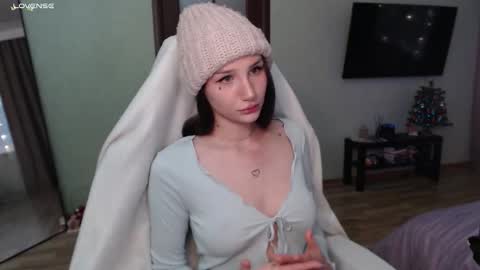 Emily online show from December 15, 2025, 6:39 am