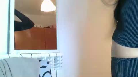 Snapshot of emmie_xxx chatting on January 15, 2025, 9:02 am emmie online show from January 15, 2025, 9:02 am