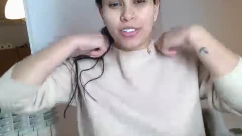 Snapshot of emmie_xxx chatting on January 16, 2025, 8:43 am emmie online show from January 16, 2025, 8:43 am