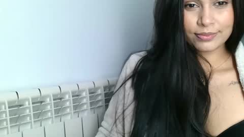 Snapshot of emmie_xxx chatting on January 17, 2025, 3:22 pm emmie online show from January 17, 2025, 3:22 pm