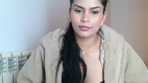 Snapshot of emmie_xxx chatting on January 21, 2025, 12:18 pm emmie online show from January 21, 2025, 12:18 pm