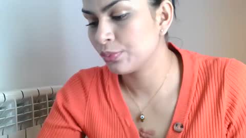 Snapshot of emmie_xxx chatting on January 28, 2025, 11:28 am emmie online show from January 28, 2025, 11:28 am
